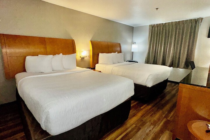 Room 8 of 39