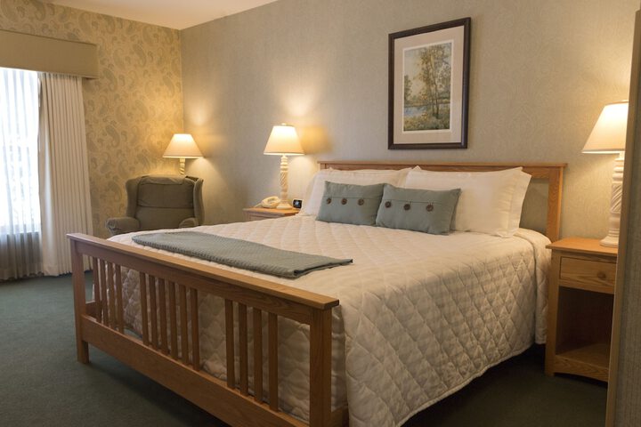 Essenhaus Inn & Conference Center