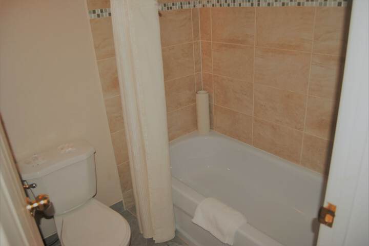 Room 9 of 20