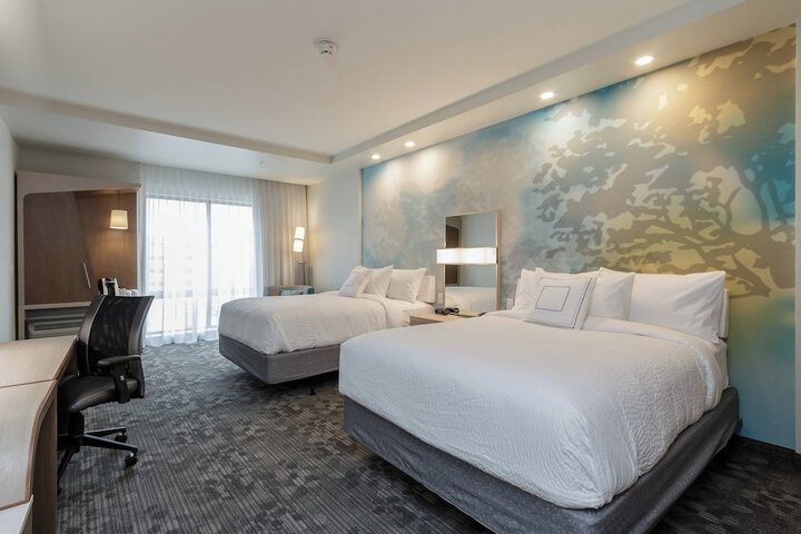 Room 28 of 34