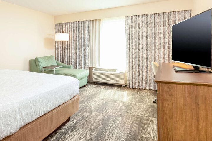 Hampton Inn & Suites Niles / Warren