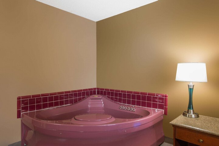 Room 22 of 29