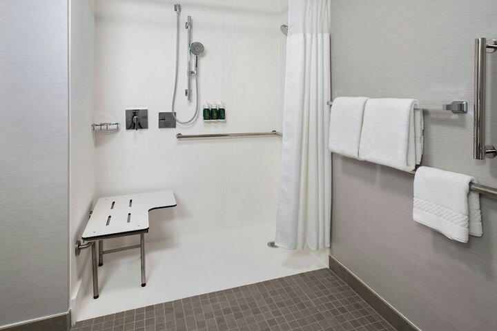 Courtyard by Marriott Silver Spring North / White Oak