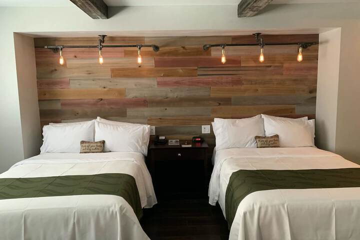 Cedar Stables Inn and Suites
