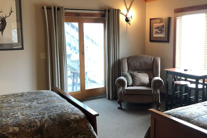 Room 11 of 45