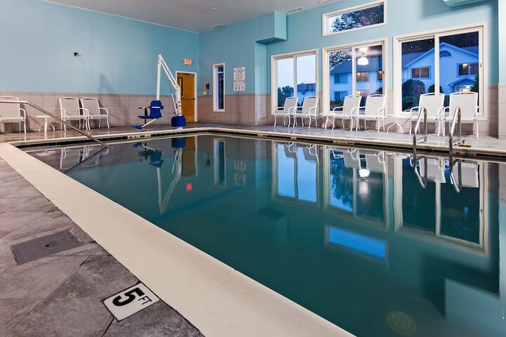 Pool 4 of 25