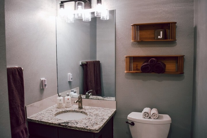 Room 53 of 111
