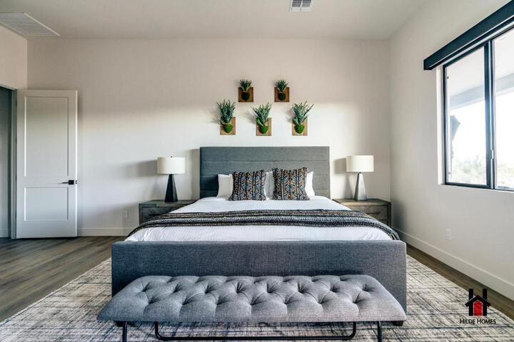 Peaceful Getaway to a New Custom-Built Luxury Home