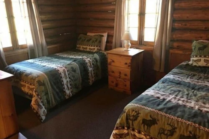 Room 100 of 241
