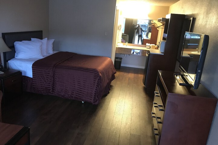Room 17 of 71