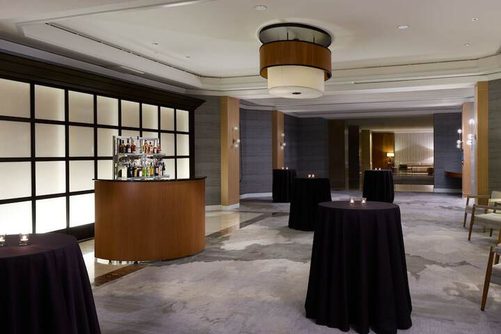 Hotel Interior 26 of 130