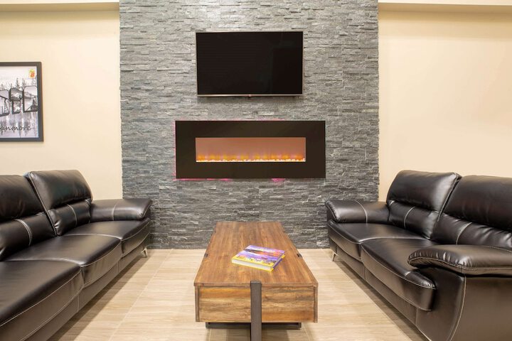 Super 8 by Wyndham Canmore