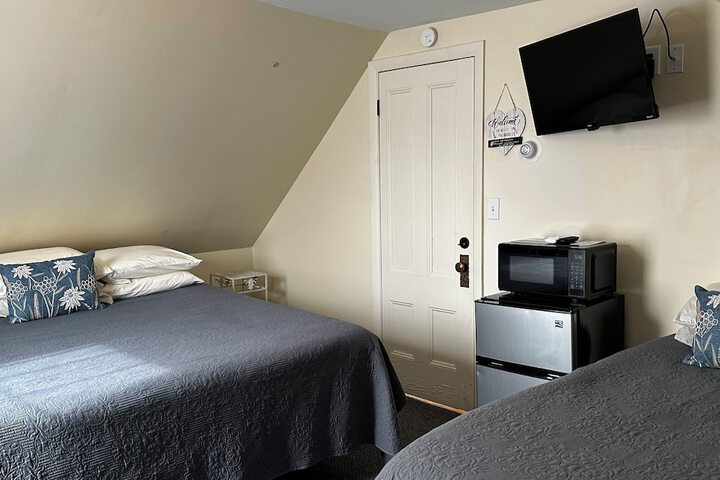 Room 37 of 51
