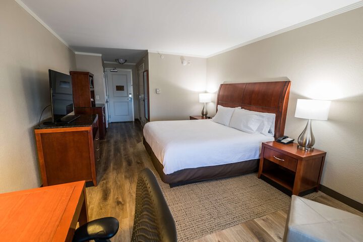 Room 56 of 85