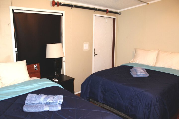 Room 22 of 38