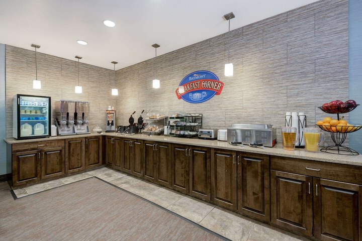 Baymont by Wyndham Minot