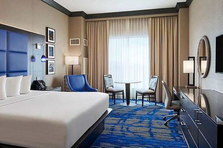 Room 14 of 30
