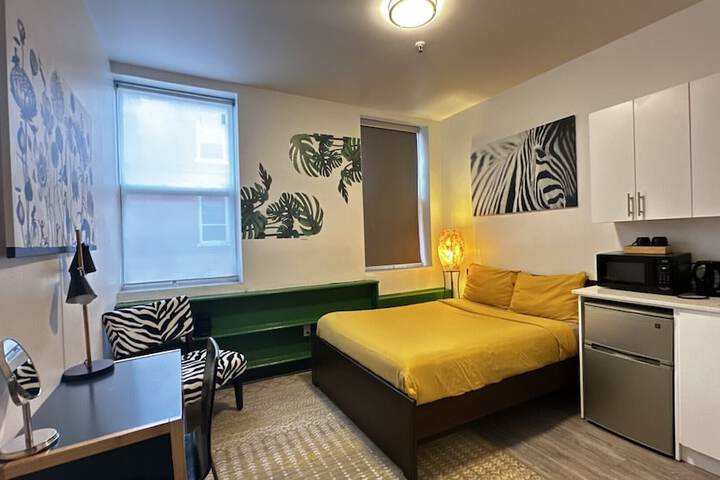 Room 16 of 39
