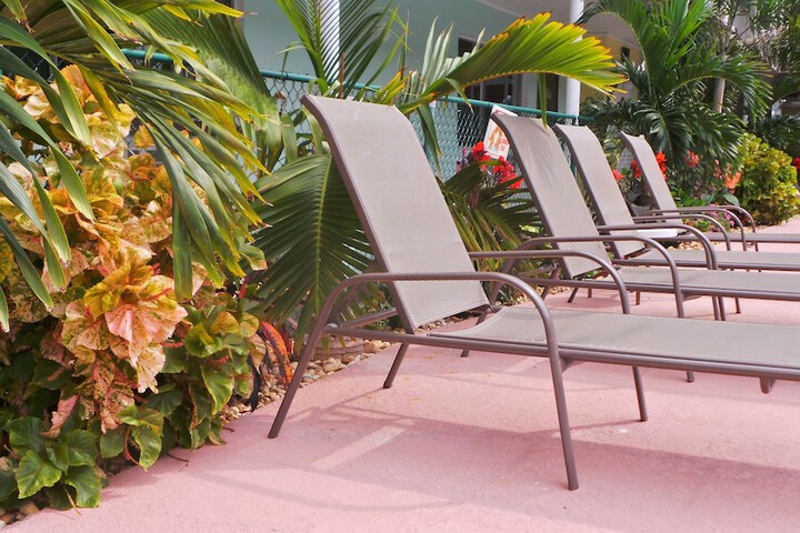 Sundeck 60 of 66