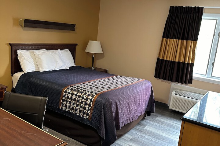 Room 16 of 29