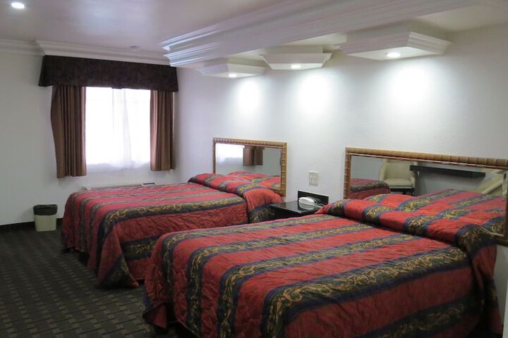 Room 32 of 58