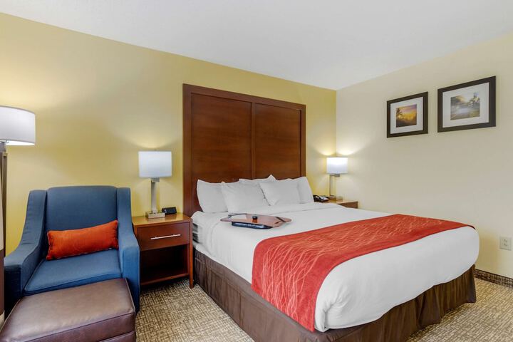 Comfort Inn & Suites Hillsville I-77