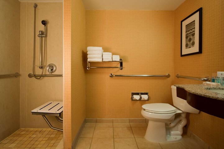 Room 15 of 52