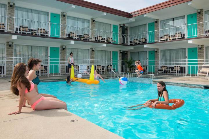 Pool 13 of 50