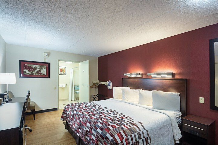 Room 19 of 33
