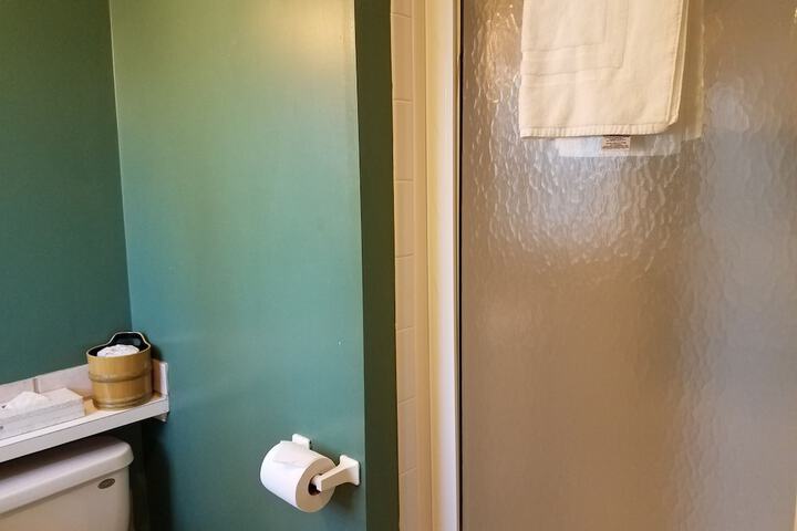 Room 16 of 82