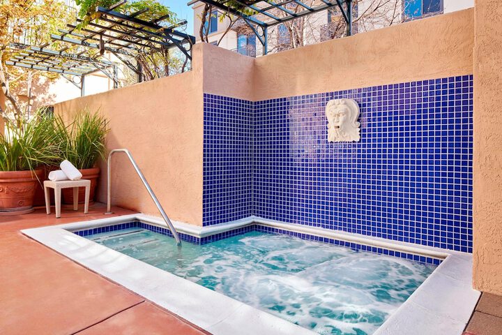 Pool 4 of 64
