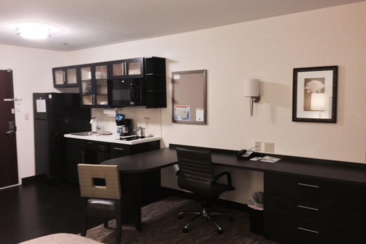 Candlewood Suites Youngstown W I-80 Niles Area by IHG