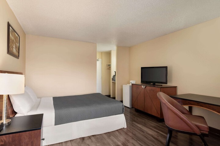 Room 42 of 56