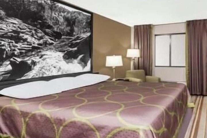 Super 8 by Wyndham Monteagle TN