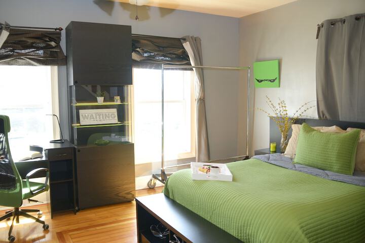 Room 25 of 73