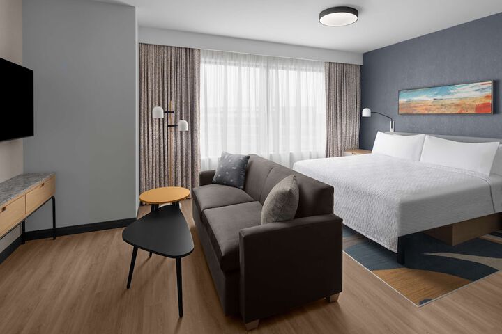 Room 25 of 42