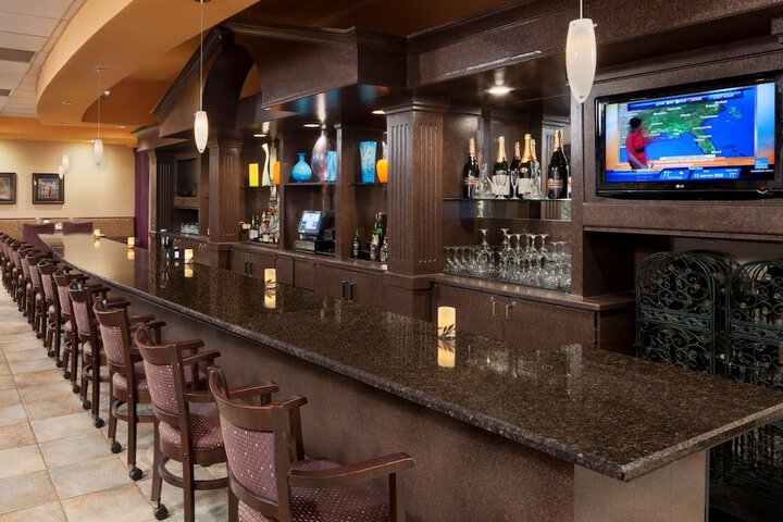 DoubleTree Suites by Hilton Hotel Cincinnati - Blue Ash