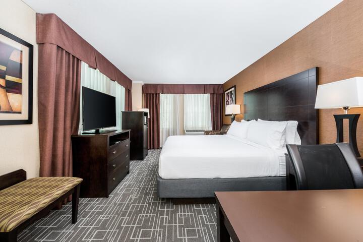 Room 14 of 21