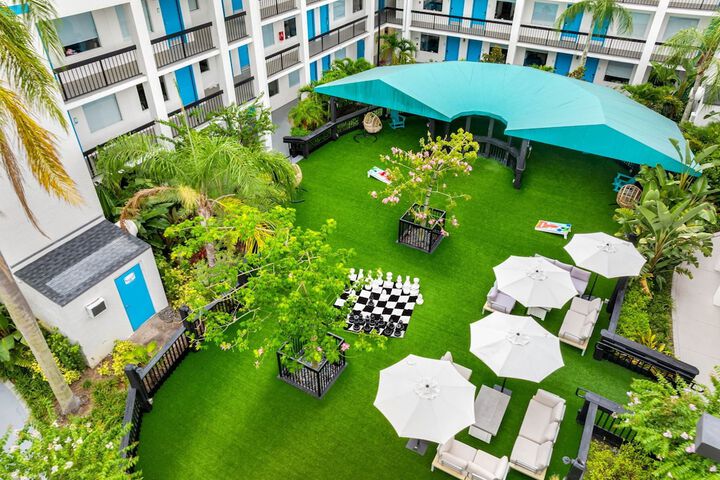 OASIS BAY SUITES Tampa, Busch Gardens, USF