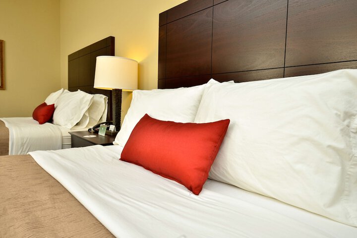 Room 18 of 35