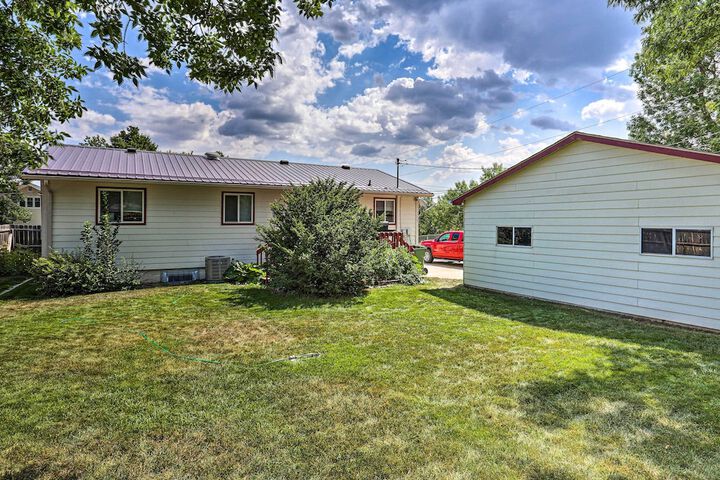 Centrally Located Sturgis Apt on Main St. w / Garage