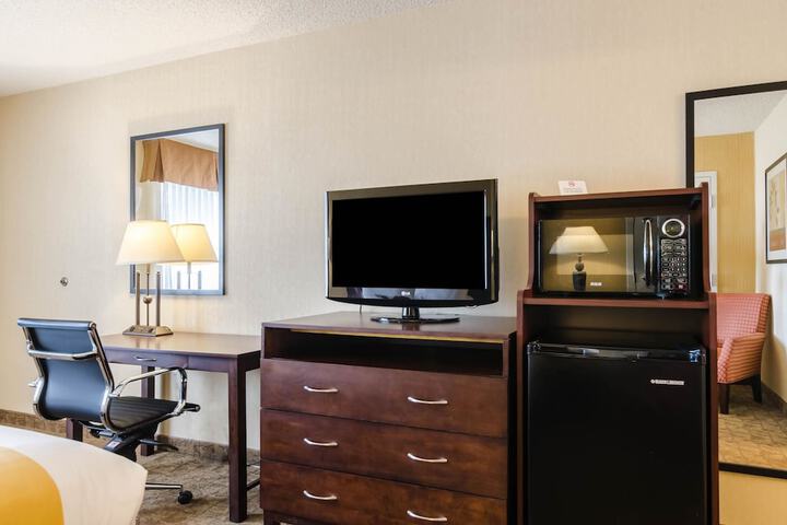 Room 17 of 29