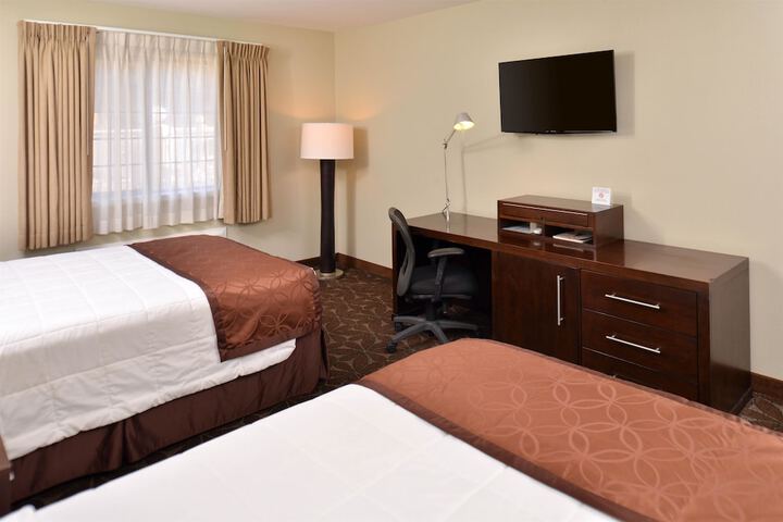 Room 10 of 28