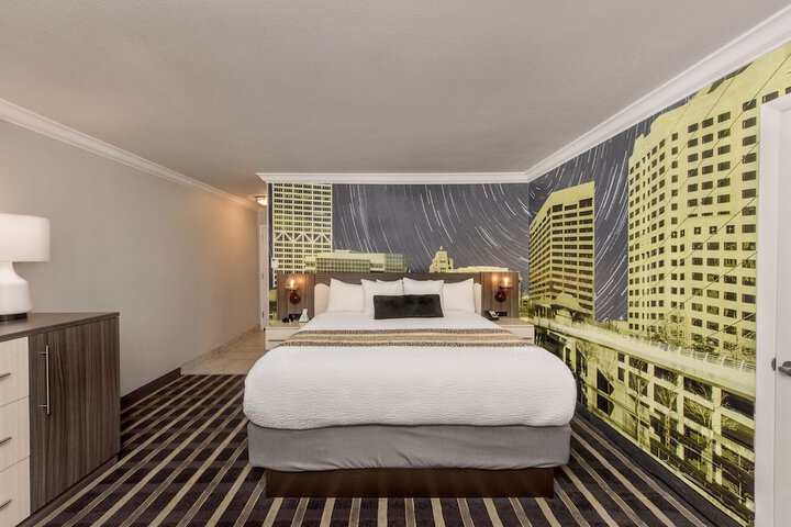 Room 38 of 59