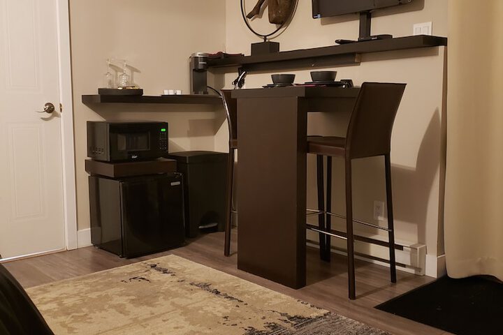 Room 10 of 30