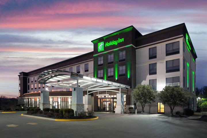 Holiday Inn Quincy East by IHG