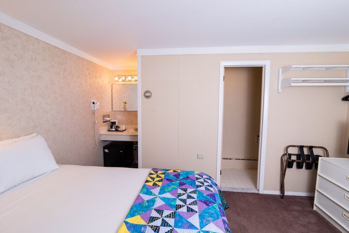Room 21 of 75
