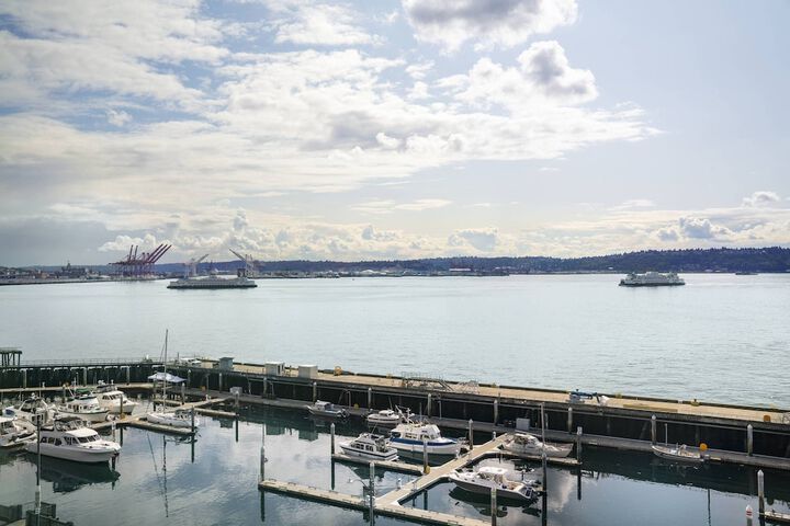 Hotel View 55 of 61