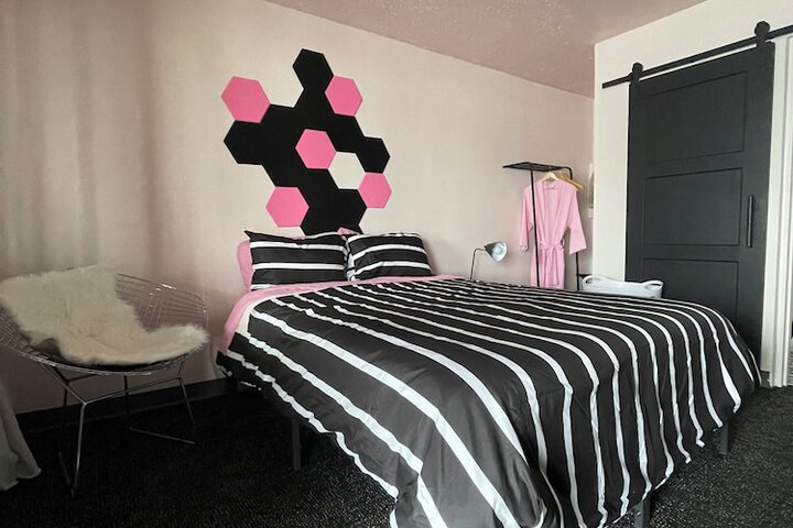 Room 96 of 129