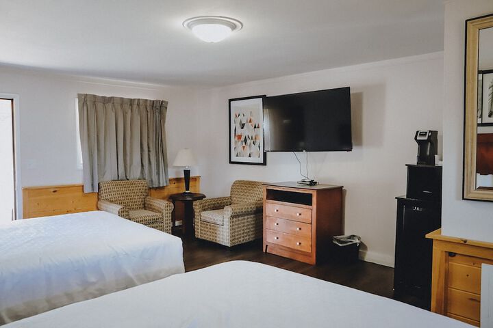 Room 12 of 32